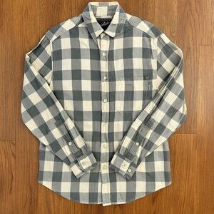 Woolrich Checkered Plaid Gray and Cream Button-Down Shirt Size Small